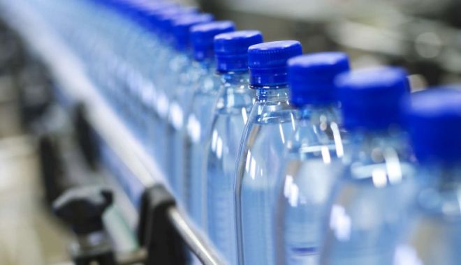 ALERTĂ: PARTICULE DE PLASTIC, DESCOPERITE ÎN APA ÎMBUTELIATĂ! - imbuteliereapamineralabuzias794x-1521098220.jpg