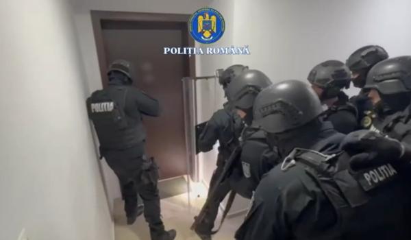 Caz grav de violență domestică. O mamă și copilul ei de un an, ținuți cu forța într-o locuință - img-1-1769277929.webp