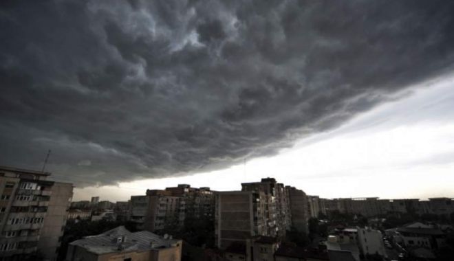 AVERTIZARE METEO! Ploi și vânt în toată țara. De sâmbătă noaptea revin NINSORILE - img-1517599933.jpg