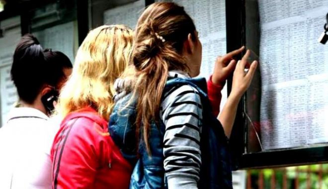 Comuna în care niciun elev nu a luat bacul! Nici măcar PRIMARUL NU ARE EXAMENUL PROMOVAT, după 2 încercări - img-1530859285.jpg