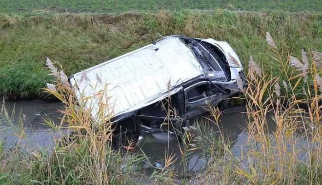 MICROBUZ PLIN CU ROMÂNI, GRAV ACCIDENT RUTIER, ÎN GERMANIA! - img-1540885150.jpg