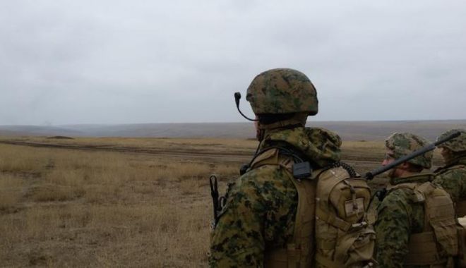 Exerciţii militare cu muniţie reală, în Poligonul Babadag. Locuitorii din zonă, sfătuiţi să caute rute ocolitoare