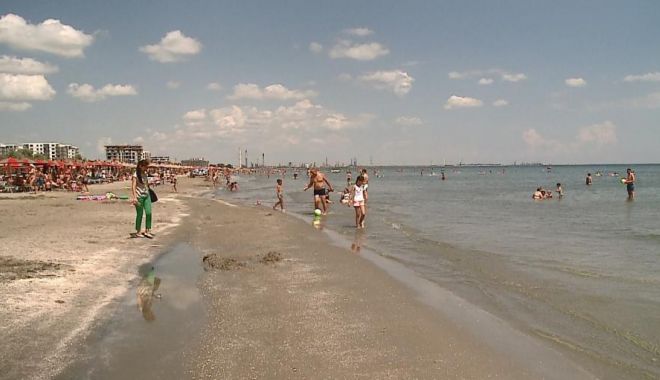 Vremea se răcoreşte spre sfârşitul săptămânii în toată ţara; vor fi intervale cu instabilitate atmosferică accentuate
