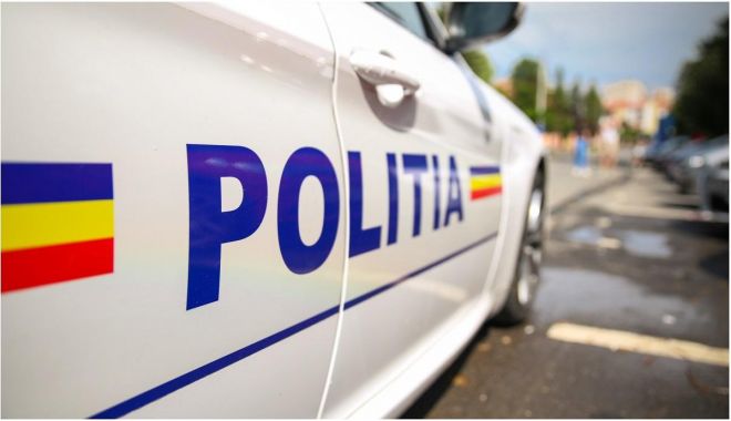 Moarte suspectă. Femeie găsită moartă în mașină, într-o parcare
