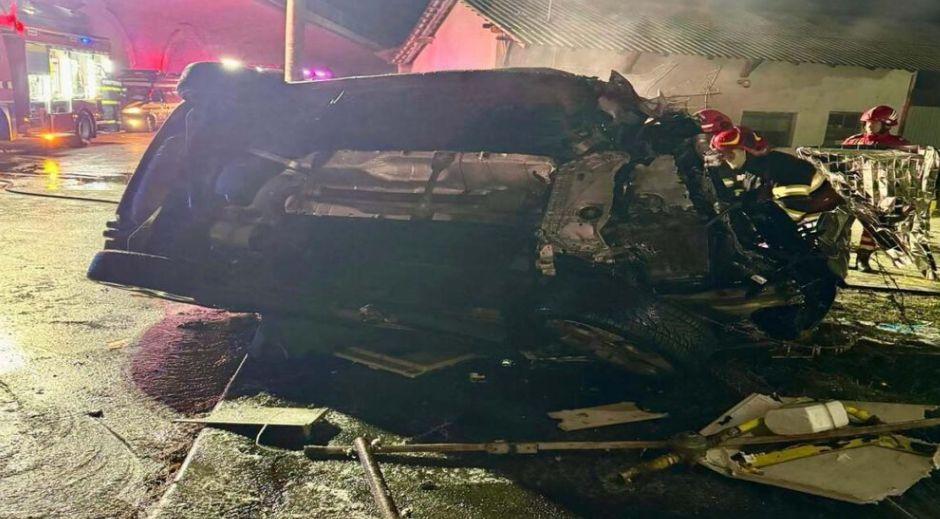 Doi tineri au murit carbonizați, în ultima zi din an. Aveau doar 18 şi 19 ani - img-1767166432.webp