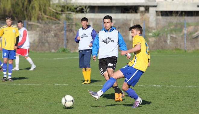 FC Farul a câștigat (3-0) amicalul cu Eolica Baia - img0028-1334129526.jpg