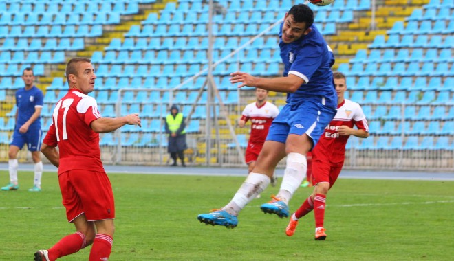 Galerie FOTO. FC Farul a marcat patru goluri în meciul cu Gloria Buzău - img0151-1411828128.jpg