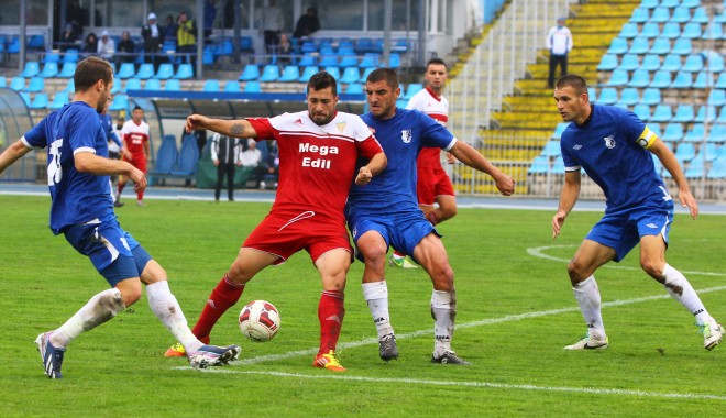 Galerie FOTO. FC Farul a marcat patru goluri în meciul cu Gloria Buzău - img0153-1411828154.jpg