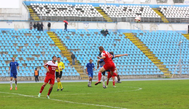 Galerie FOTO. FC Farul a marcat patru goluri în meciul cu Gloria Buzău - img0158-1411828174.jpg