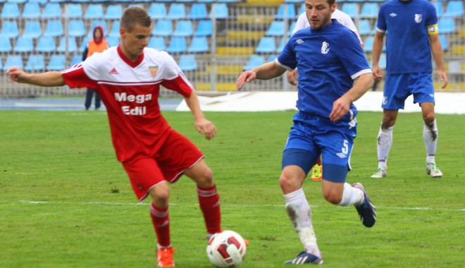 Galerie FOTO. FC Farul a marcat patru goluri în meciul cu Gloria Buzău - img0178-1411828338.jpg