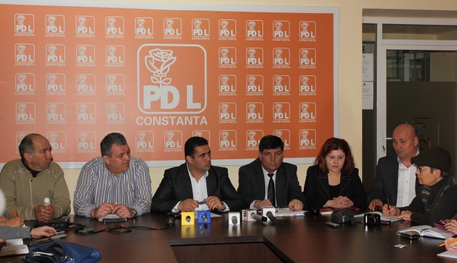 Demisii din funcțiile de conducere în PDL Constanța - img0355-1364213136.jpg