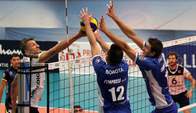 Volei masculin. CVM Tomis a câștigat meciul în fața echipei Fenerbahce Istanbul. Scor 3-0 - img0416-1353014102.jpg