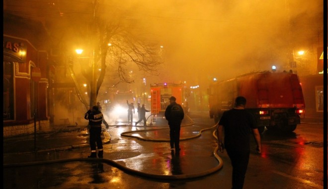 Ce spun pompierii despre incendiul de la Beirut: 