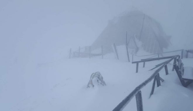 Ninge de ore bune pe Transfăgărășan! Stratul de zăpadă depășește deja 10 centimetri - img1-1574327976.jpg