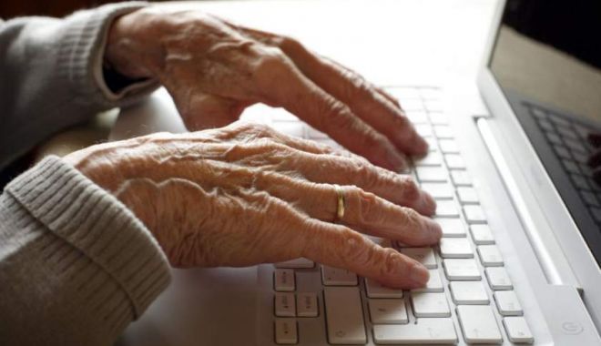 Pensionară, fostă doctoriță, convinsă de un nigerian, din București, să îi trimită mii de euro - img1-1575538178.jpg