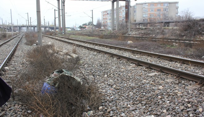 GALERIE FOTO/ Un constănțean a murit după ce a fost lovit de tren, în cartierul Poarta 6 - img1040-1360160328.jpg