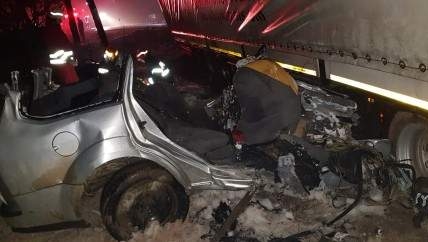 TRAGEDIE FĂRĂ MARGINI! Cinci oameni au murit striviți de un TIR - img140496900-1544342799.jpg