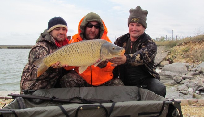 Cupa Top 10 Carpina a adus pe Lacul Corbu cei mai pricepuți pescari!  10,11 kilograme, peștele cel mai mare / Galerie foto - img1467-1380669293.jpg