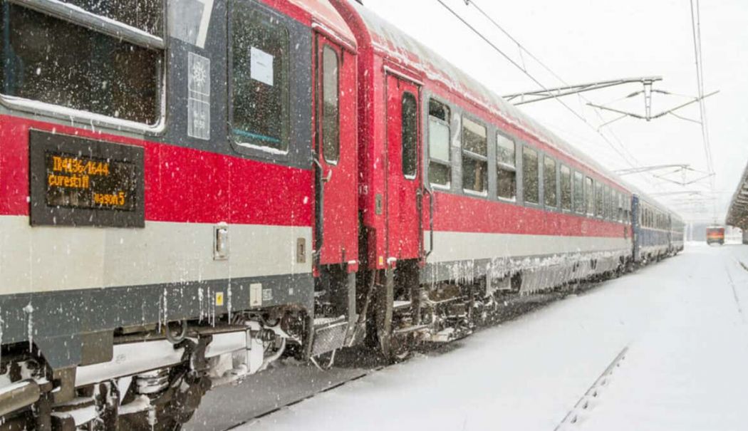 Un tren de călători aparținând CFR a deraiat: Echipele de intervenție au ajuns la fața locului - img15831200x675-1739779228.jpeg