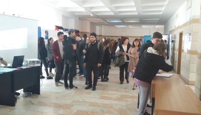 ZECI DE LOCURI ÎN PLUS LA 