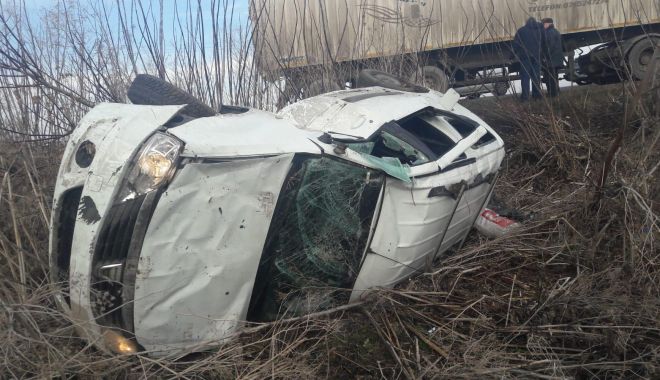 Galerie foto. Accident rutier la Constanța. Mașinile a două șoferițe, implicate - img20181222wa0014-1545485317.jpg