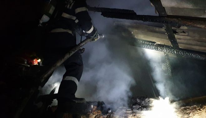 UPDATE. Incendiu puternic la Ovidiu. Un bărbat a murit carbonizat - img20181228wa0032-1546035877.jpg