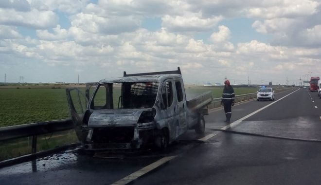 Incendiu puternic pe Autostradă! - img20190713wa0002-1563017577.jpg