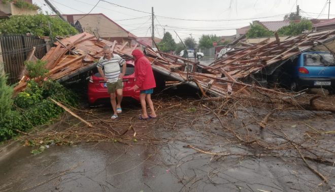 Avalanșă de apeluri la 112, după vijelia de la Constanța - img20190803wa0036-1564856057.jpg