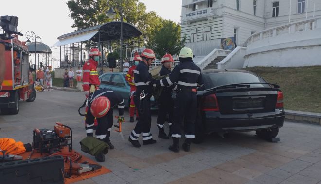 Pompierii au luat cu asalt faleză din Constanța - img20190809wa0003-1565369839.jpg