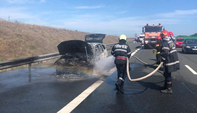 Incendiu pe Autostrada Soarelui! Mașină în flăcări - img20190810wa0013-1565445809.jpg