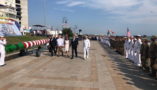 ZIUA MARINEI. Președintele Iohannis a ajuns pe faleza Cazinoului - img20190815wa0007-1565852930.jpg