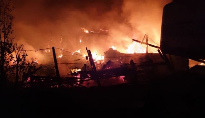UPDATE. FOC MISTUITOR! Un bărbat a murit, în urma incendiului de la Năvodari! - img20191202wa00031575266019-1575279123.jpg