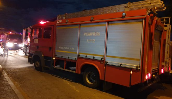 BLOC EVACUAT în municipiul Constanța, în miez de noapte. Focul a făcut ravagii - img20201002wa0001-1667714997.jpg