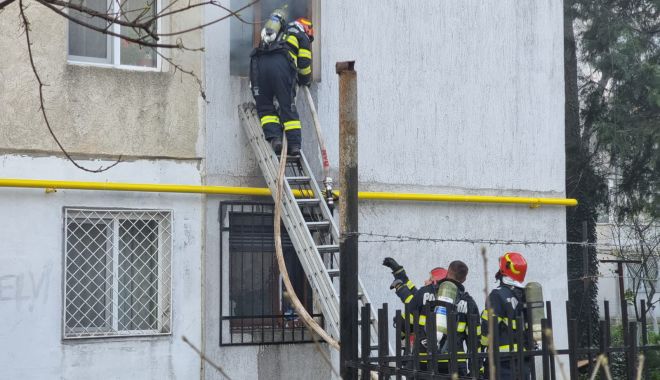 Galerie foto. Un alt incendiu a izbucnit, la Constanța. O victimă!