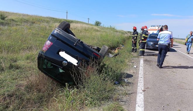 Accident rutier în judeţul Constanţa! Două victime, o maşină răsturnată - img20220617wa0001-1655448769.jpg