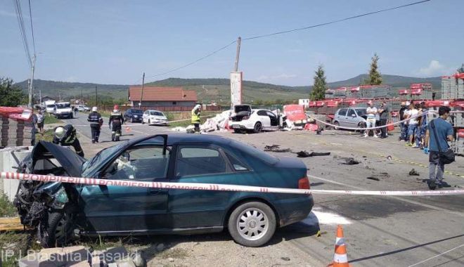 Un şofer băut a provocat un accident cu un mort şi trei răniţi, pe un drum judeţean