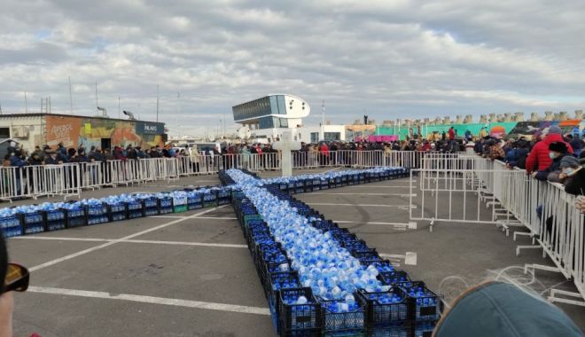 IPS Teofan: Oferiţi-le o sticluţă de agheasmă binecuvântată şi celor care nu au putut veni - img20230106wa00221673000180-1673010106.jpg