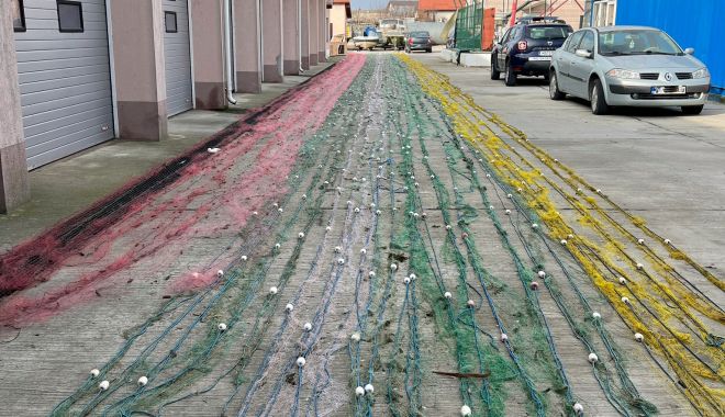 Peste 1.500 de metri plase cu 76 de kilograme de pește, scoase din apă de polițiștii de frontieră într-o zonă strict protejată - img20230118wa0004-1674042207.jpg