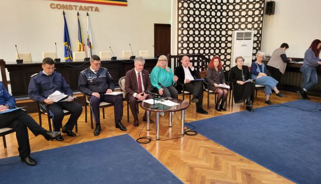 CONSTANŢA, ÎN FEBRA PREGĂTIRILOR PENTRU PAŞTE! Controale în magazine, razii ale poliţiei, jandami în misiune