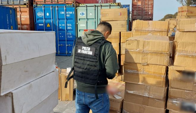 Mii de pachete cu ţigări, descoperite într-un container sosit din Pakistan în Portul Constanţa - img20231026wa0023-1698309127.jpg