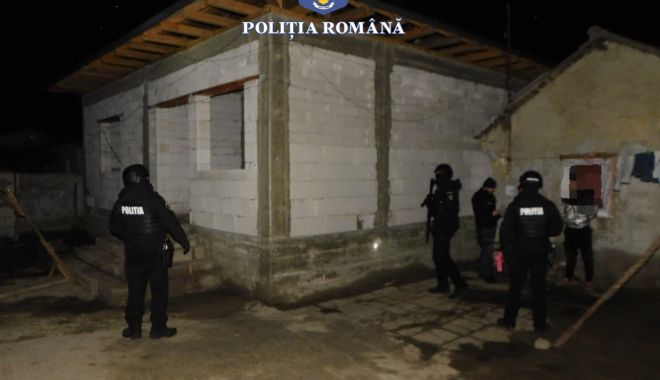 Percheziţii la Constanţa, într-un dosar de furt calificat - img20231220wa0001-1703058316.jpg