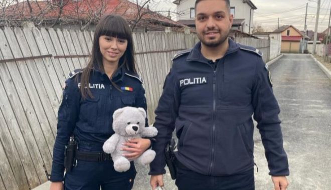 Daruri de la polițiști, pentru fetița din Cumpăna ai cărei părinți au murit unul după altul