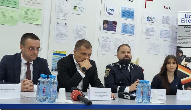 ZECI DE INFRACŢIUNI DE LA ÎNCEPUTUL ANULUI ŞCOLAR! Cum stă Constanţa cu prevenirea violenţei în şcoli