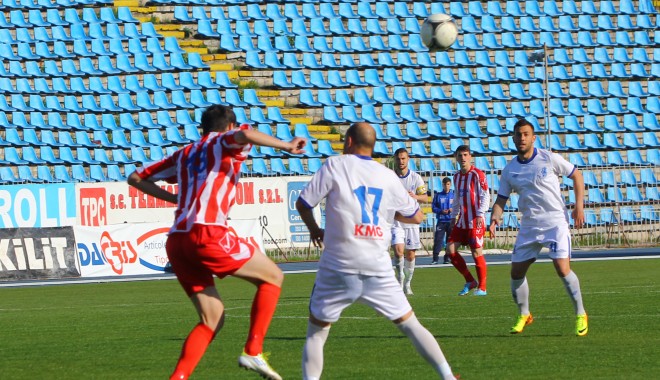 Fotbal / FC Farul înfrântă acasă de Dunărea Galați. Scor final 0-2 / Galerie foto - img2522-1397062532.jpg
