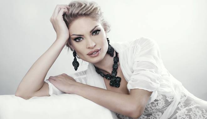 Valentina Pelinel:  