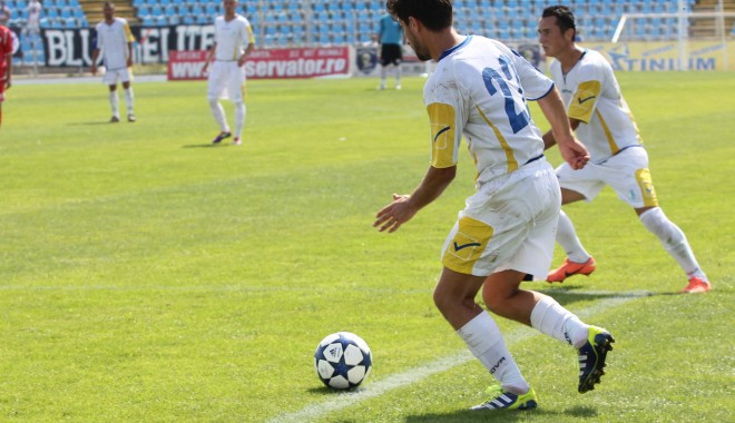 Fotbal / FC Farul - Delta Tulcea 3-0 / Galerie foto - img2714-1347736435.jpg