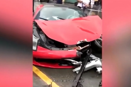 Și-a distrus Ferrari-ul nou-nouț, la câteva zeci de minute după ce-l cumpărase - img2850261thumbs450x3005222851-1529911525.jpg