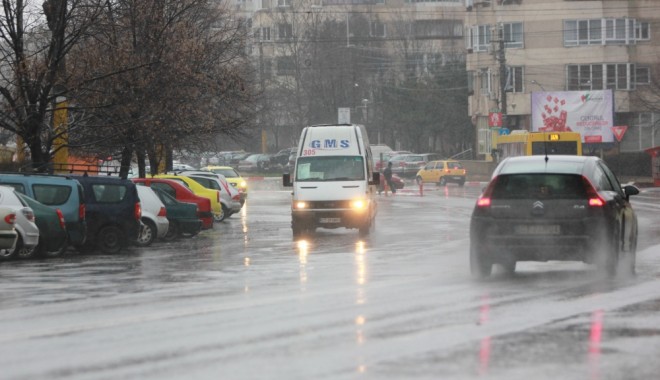 SE STRICĂ VREMEA! FRIG ȘI PLOI TORENȚIALE LA CONSTANȚA ȘI ÎN TOATĂ ȚARA - img30531390664159-1397024394.jpg