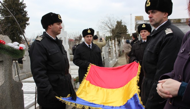 Unul dintre cei mai buni polițiști din Constanța, înmormântat cu onoruri militare / GALERIE FOTO - img3478-1361281432.jpg
