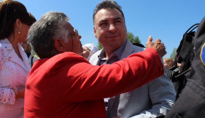 Primarul Nicolae Matei a dat startul petrecerii de 1 Mai, la Năvodari - img3691-1398963216.jpg